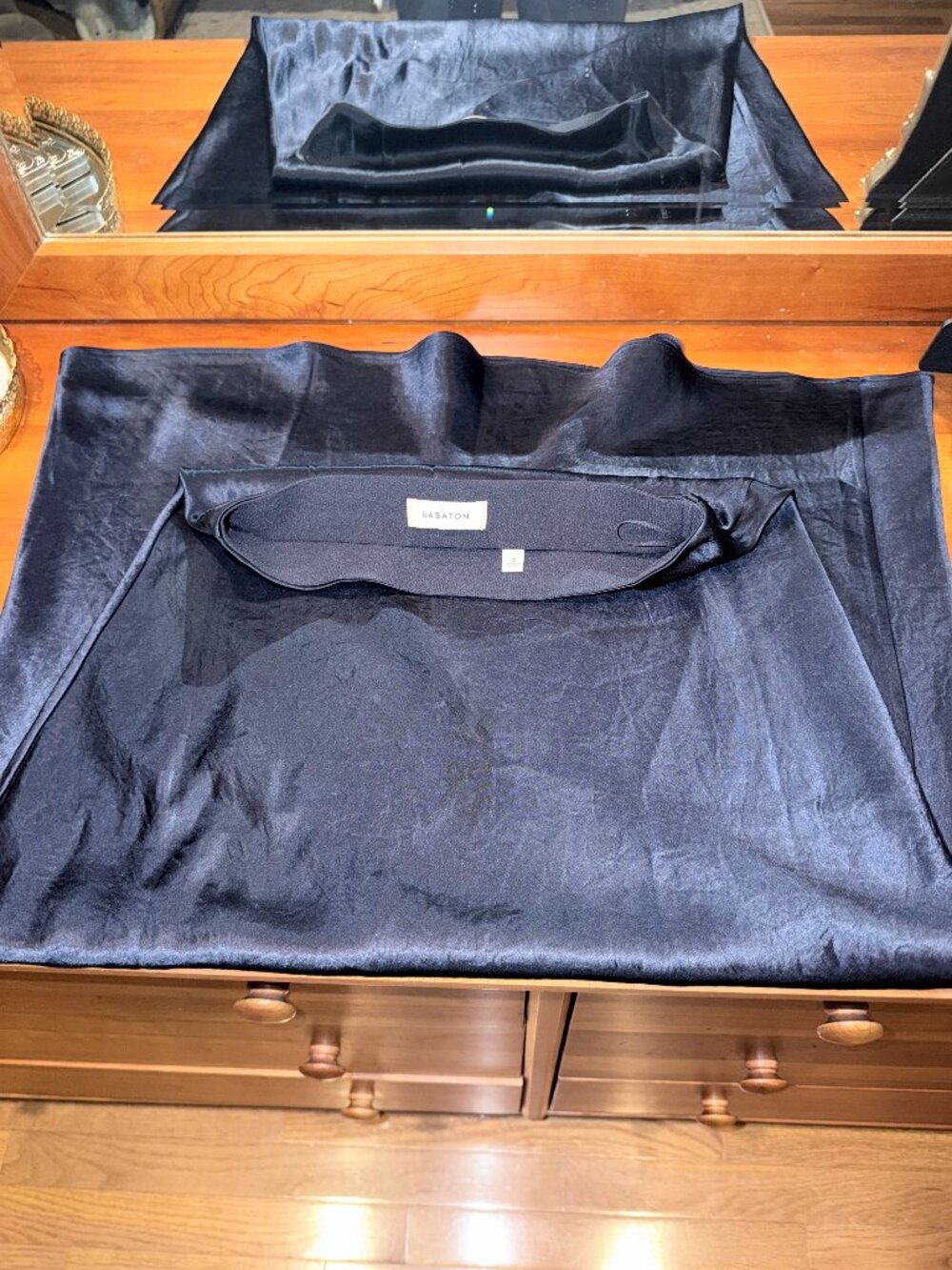 Aritzia Babaton Navy Satin Midi Skirt Size 0
